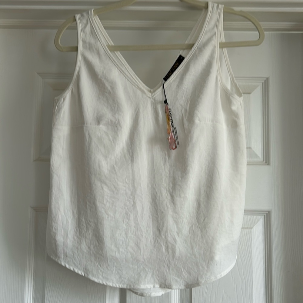 Fancyinn tank top with the front lined. NWT